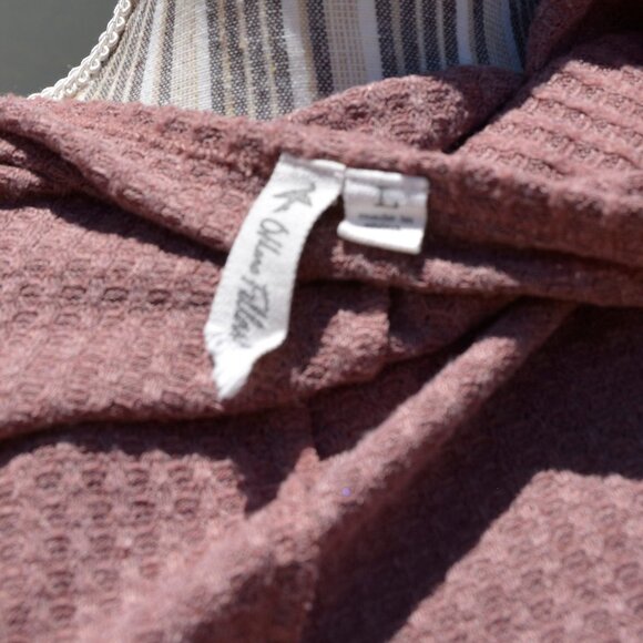 Flattering Square Neck Thermal Top - Picture 2 of 8